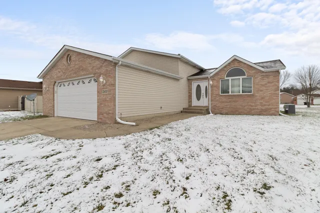 $364,900 | 7800 Eider Avenue, Hobart, IN 46342
