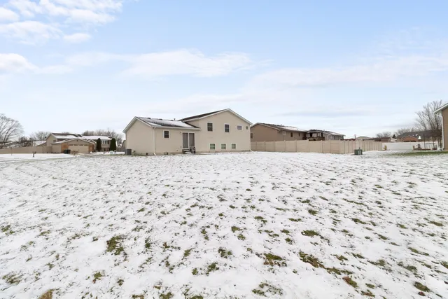 $364,900 | 7800 Eider Avenue, Hobart, IN 46342