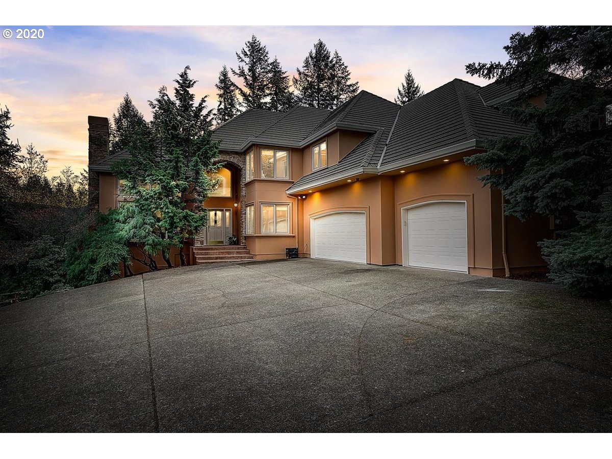 1010 Southwest Schaeffer Road West Linn, OR 97068 - Photo 1 of 32 Gallery Image 1