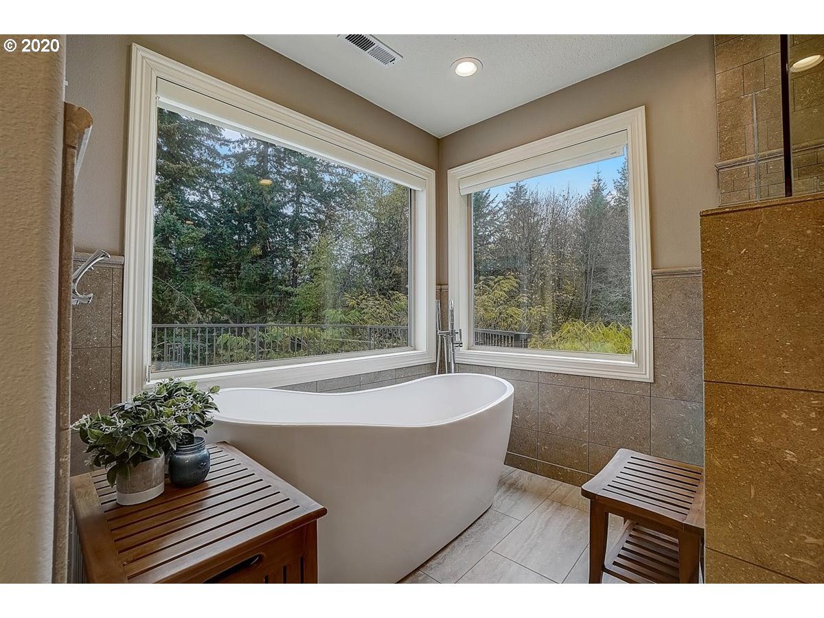 1010 Southwest Schaeffer Road West Linn, OR 97068 - Photo 20 of 32 Gallery Image 20