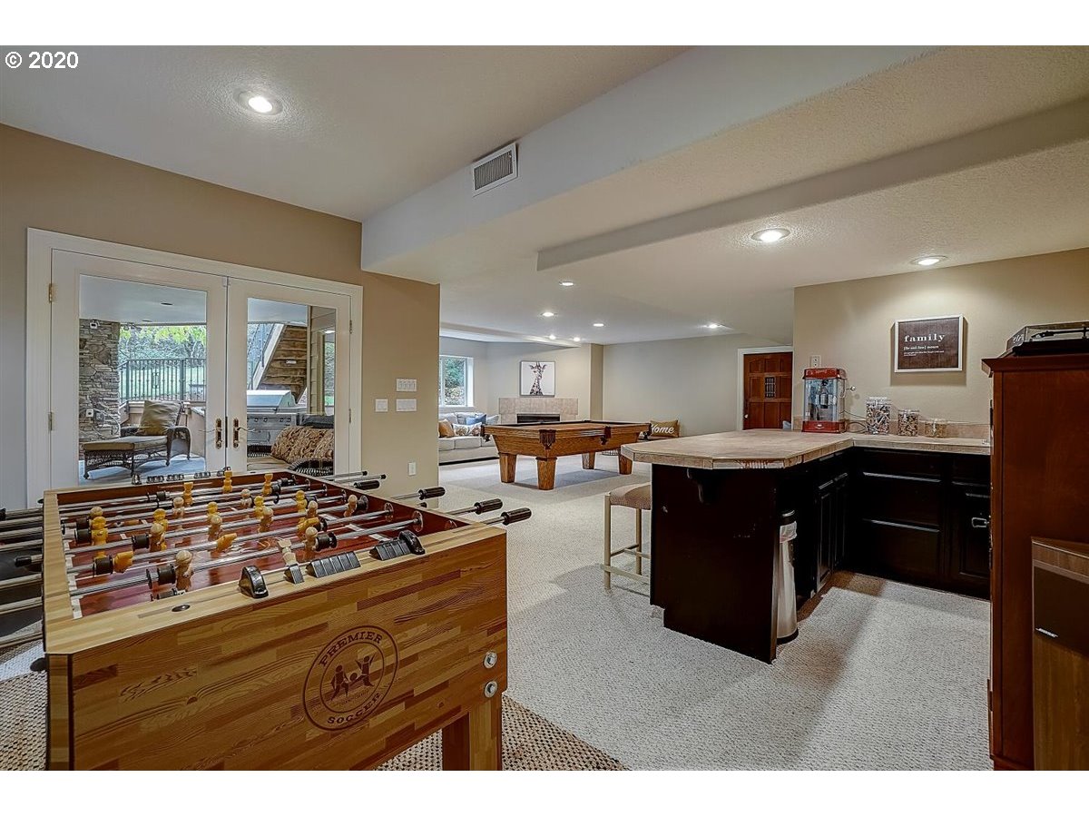 1010 Southwest Schaeffer Road West Linn, OR 97068 - Photo 24 of 32 Gallery Image 24