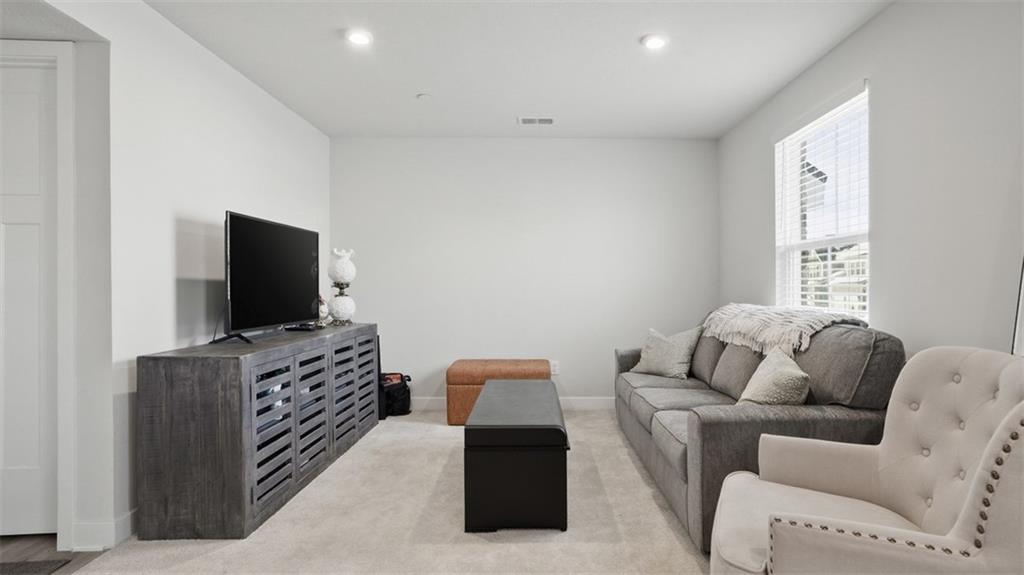 4702 Spruce Road Gibsonia, PA 15044 - Photo 7 of 31