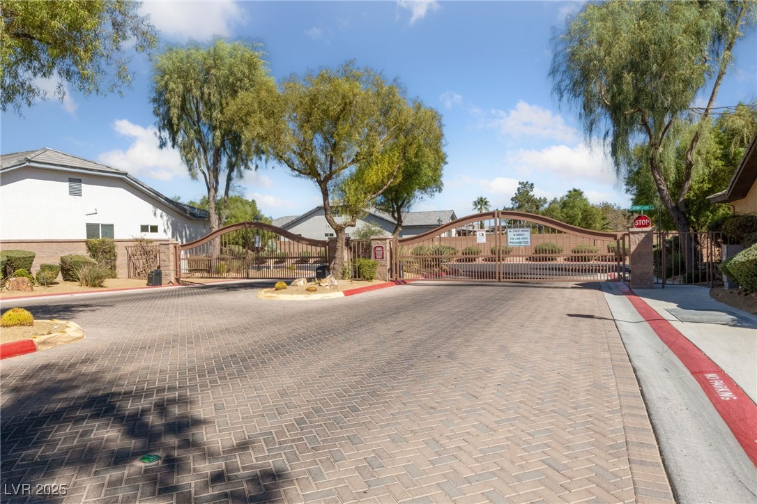 5921 Lone Ranch Avenue Las Vegas, NV 89131 - Photo 27 of 39