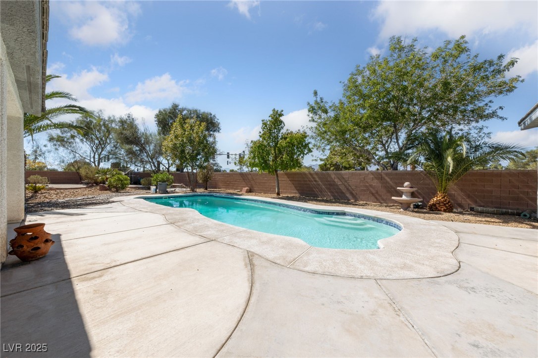 5921 Lone Ranch Avenue Las Vegas, NV 89131 - Photo 38 of 39