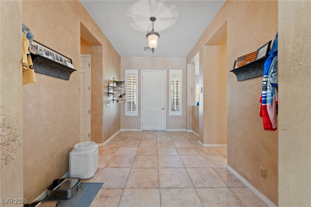 5921 Lone Ranch Avenue Las Vegas, NV 89131 - Photo 8 of 39