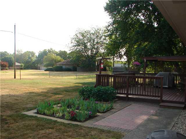 8110 Frye Road Indianapolis, IN 46259 - Photo 8 of 10 Gallery Image 8