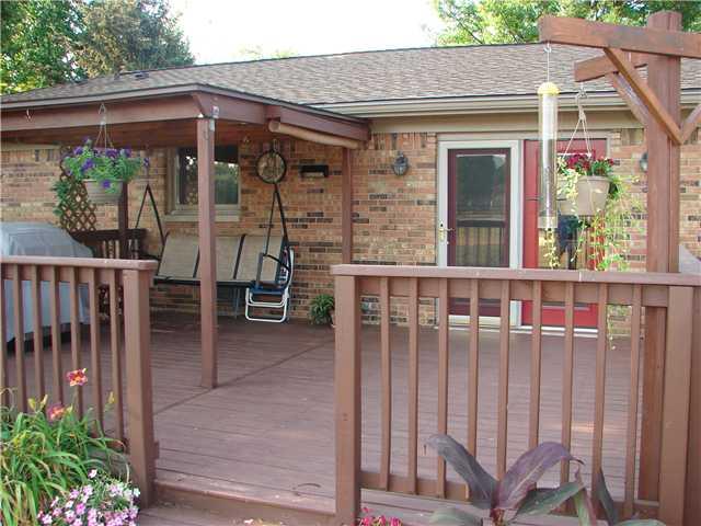 8110 Frye Road Indianapolis, IN 46259 - Photo 9 of 10 Gallery Image 9