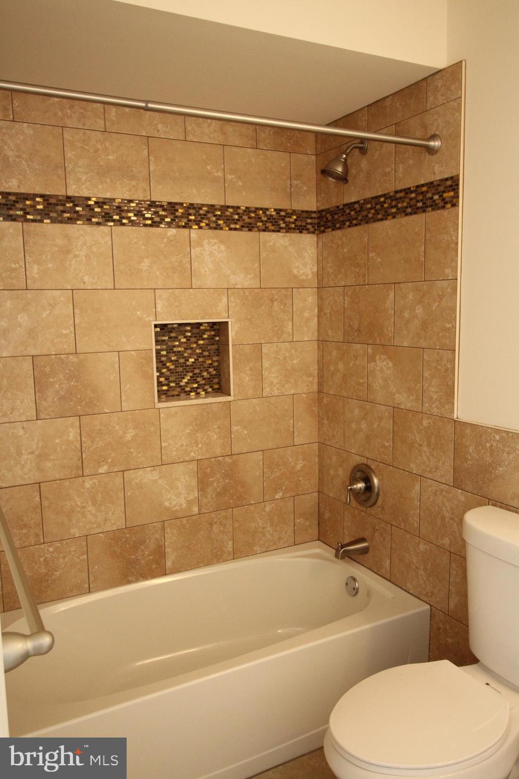 11 Granite Road Levittown, PA 19057 - Photo 18 of 35