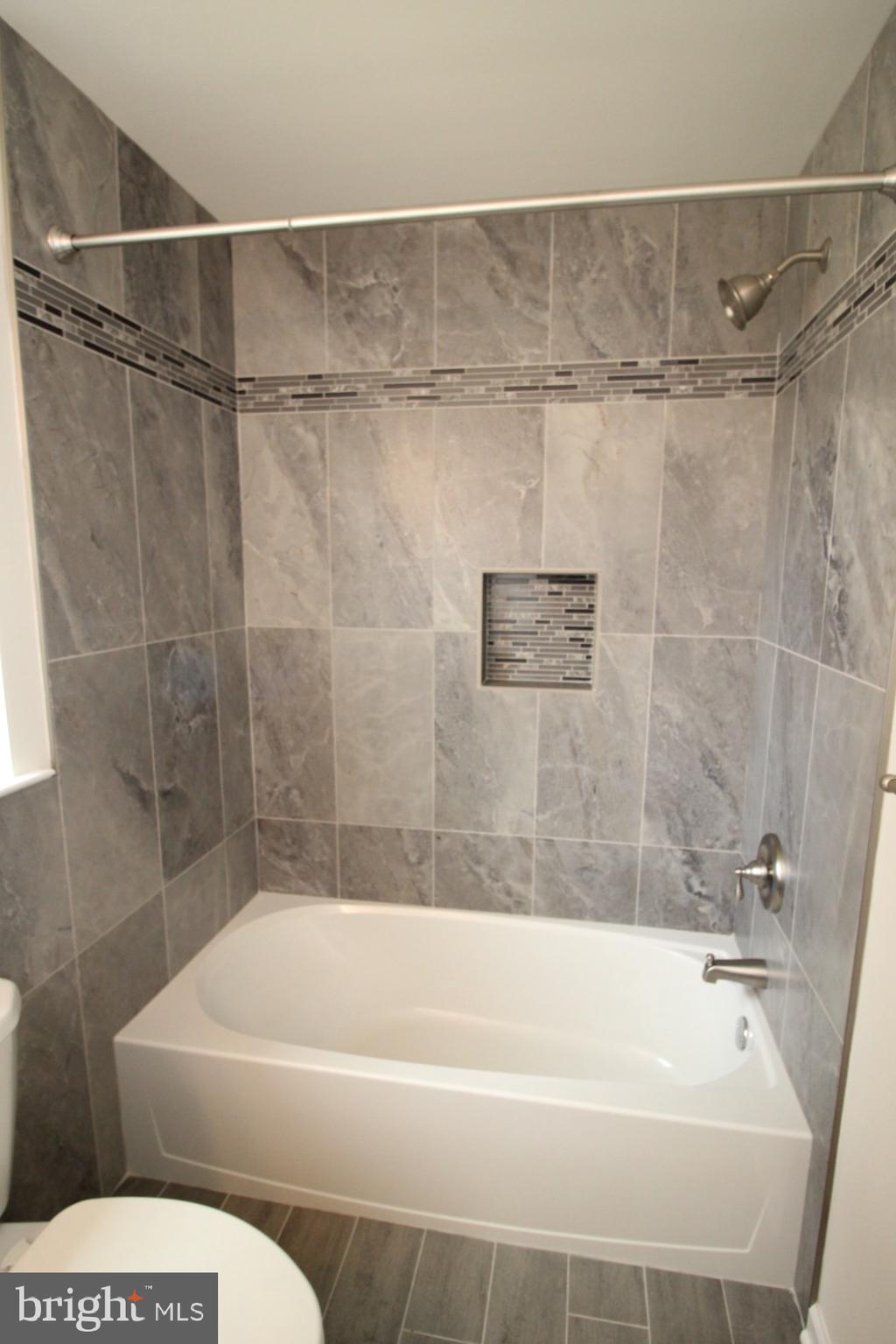 11 Granite Road Levittown, PA 19057 - Photo 23 of 35