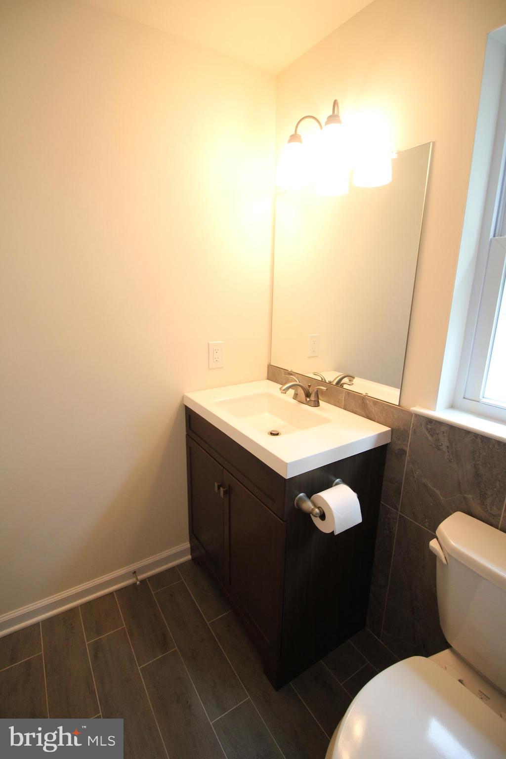 11 Granite Road Levittown, PA 19057 - Photo 25 of 35