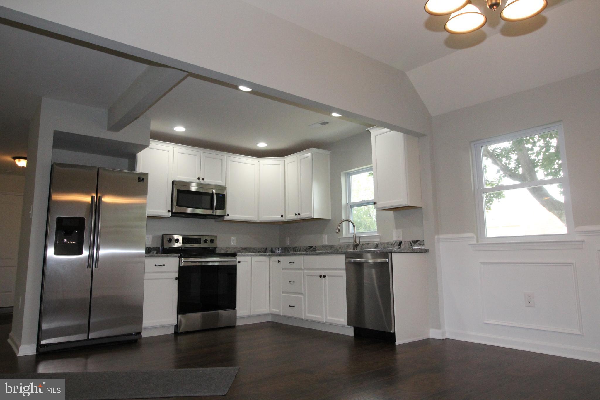 11 Granite Road Levittown, PA 19057 - Photo 4 of 35
