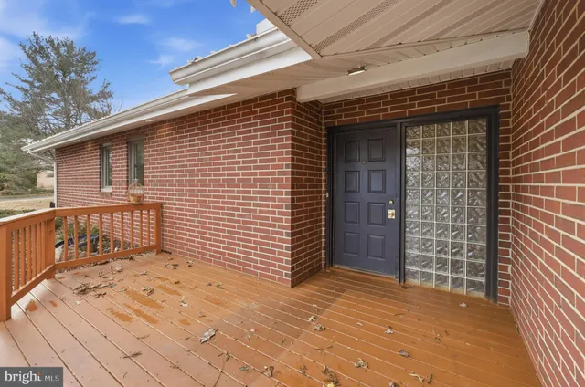 $389,000 | 8 Peachtree Court, Baltimore, MD 21208