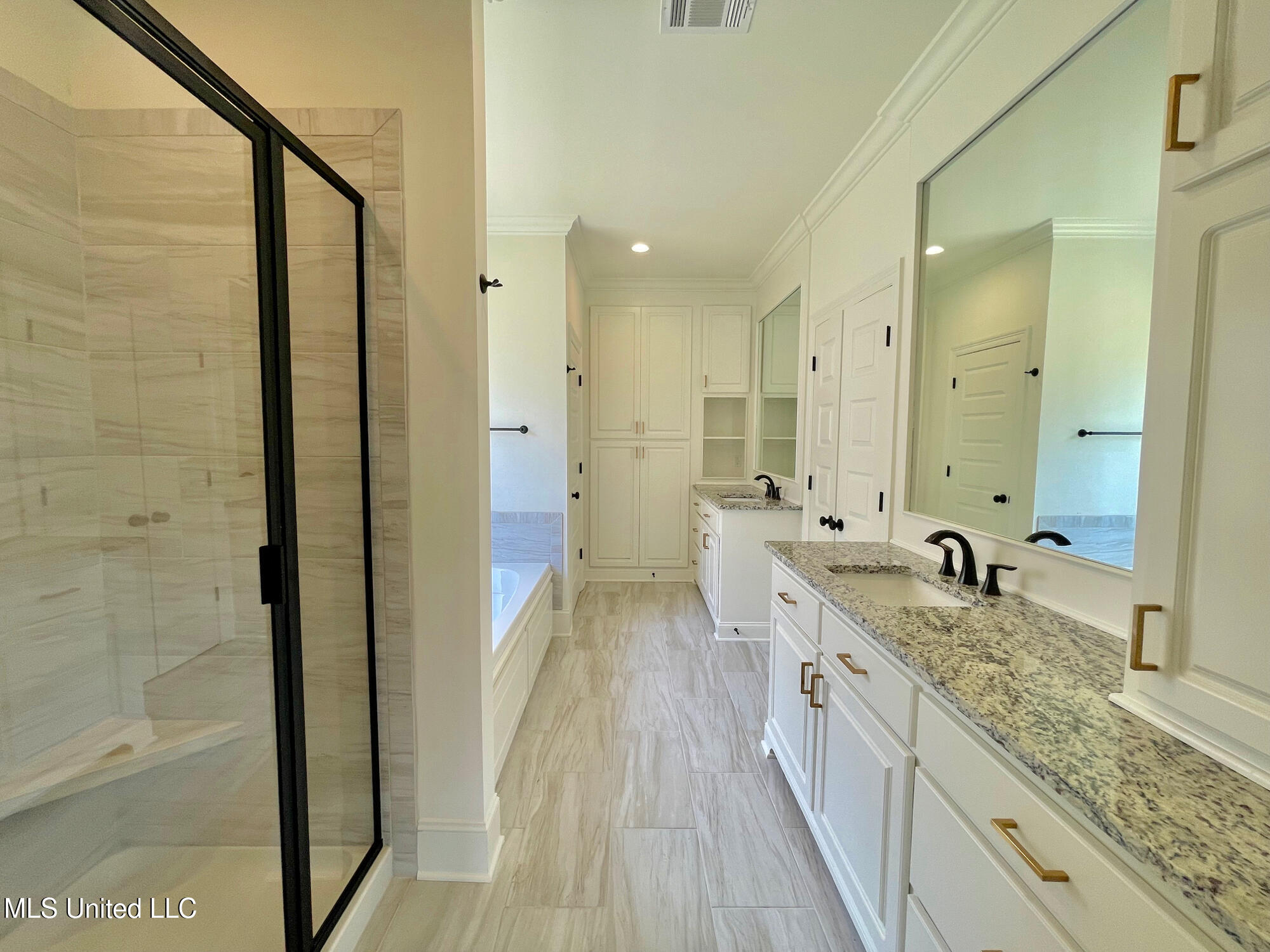 452 Aurora Circle Canton, MS 39046 - Photo 16 of 25 IMG_7886