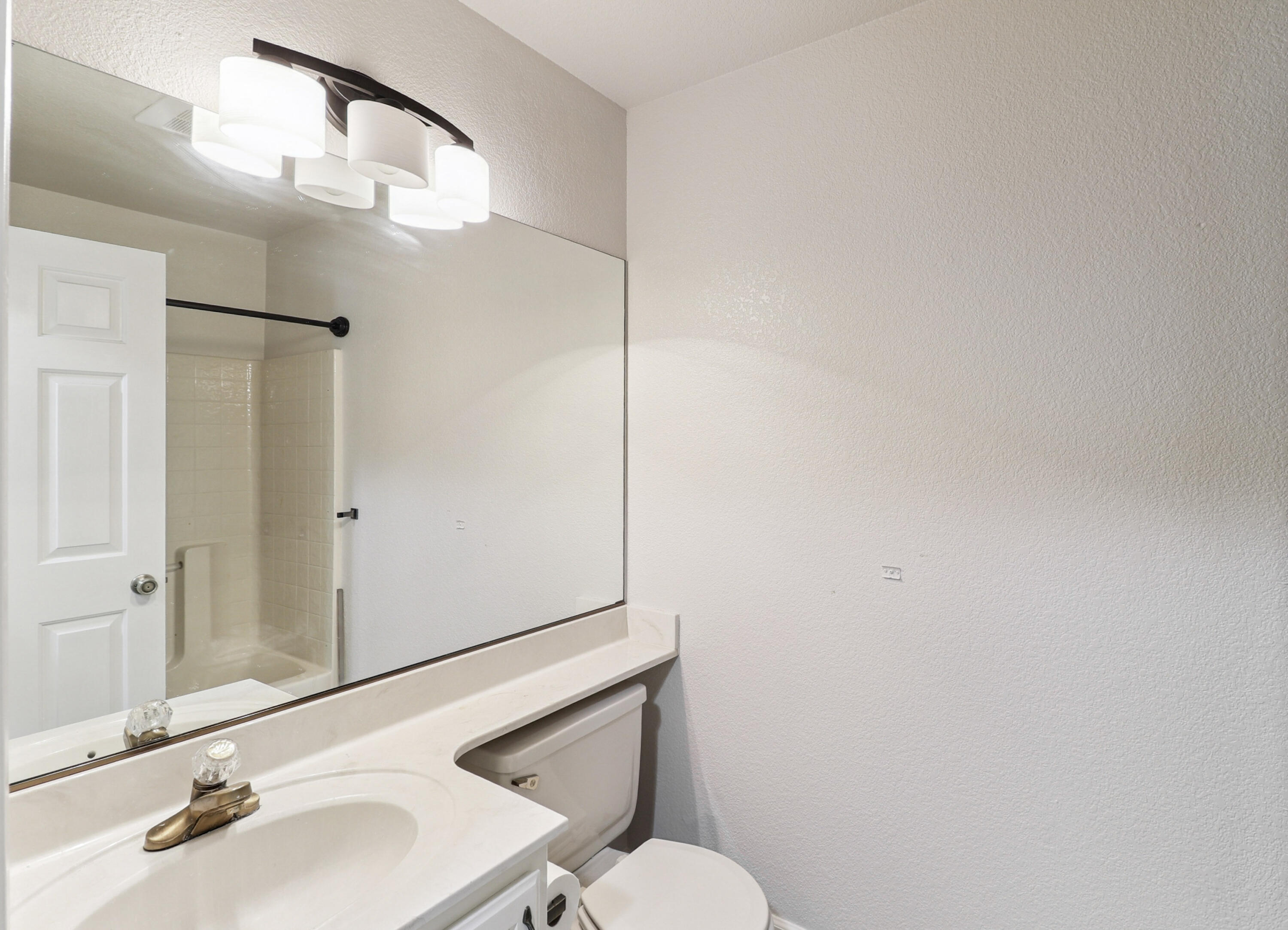 200 Ridgetop Drive, Unit 4 Redding, CA 96003 - Photo 30 of 34 30-11