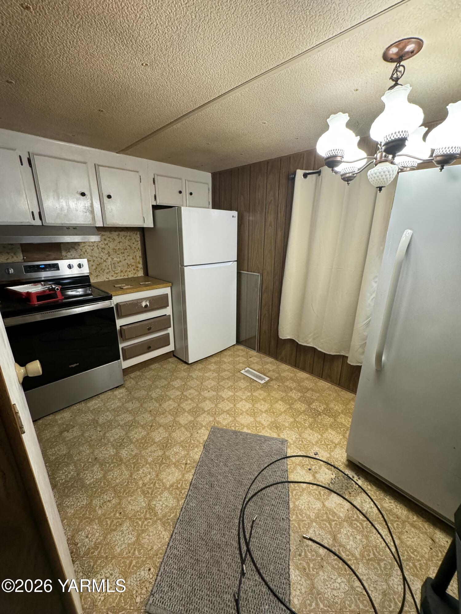 451 Pence Road, Unit 35 Yakima, WA 98908 - Photo 5 of 16 IMG_5963