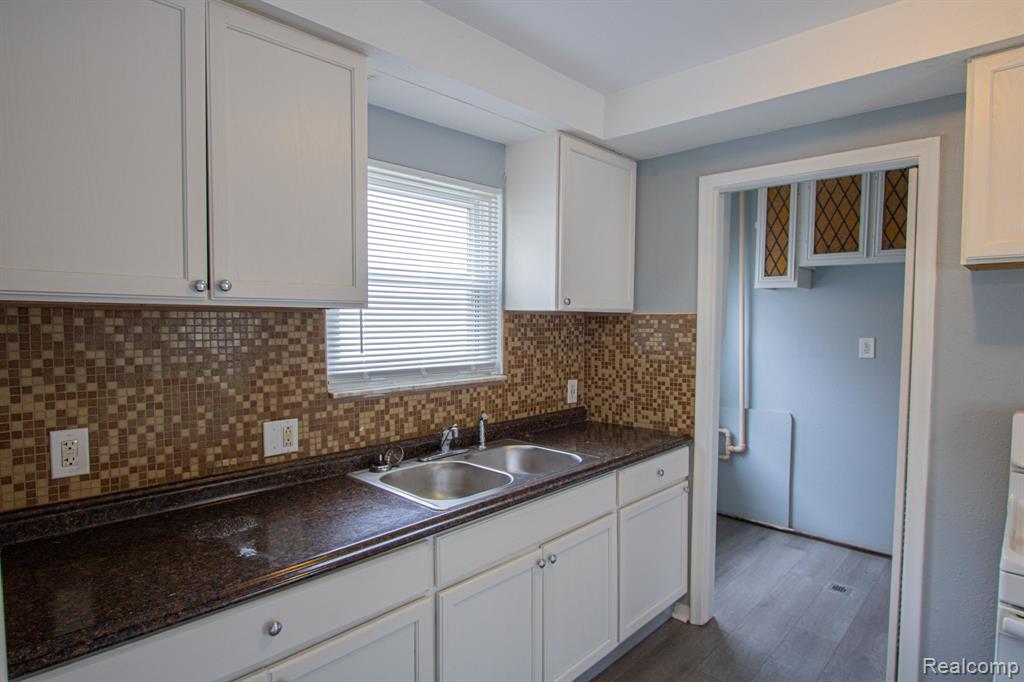 14432 Toepfer Road Warren, MI 48089 - Photo 7 of 26