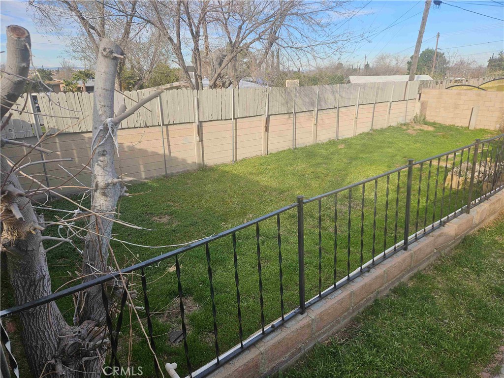 1543 Elizabeth Lake Road Palmdale, CA 93551 - Photo 27 of 29