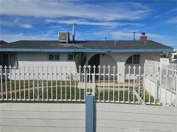 $450,000 | 1543 Elizabeth Lake Road, Palmdale, CA 93551
