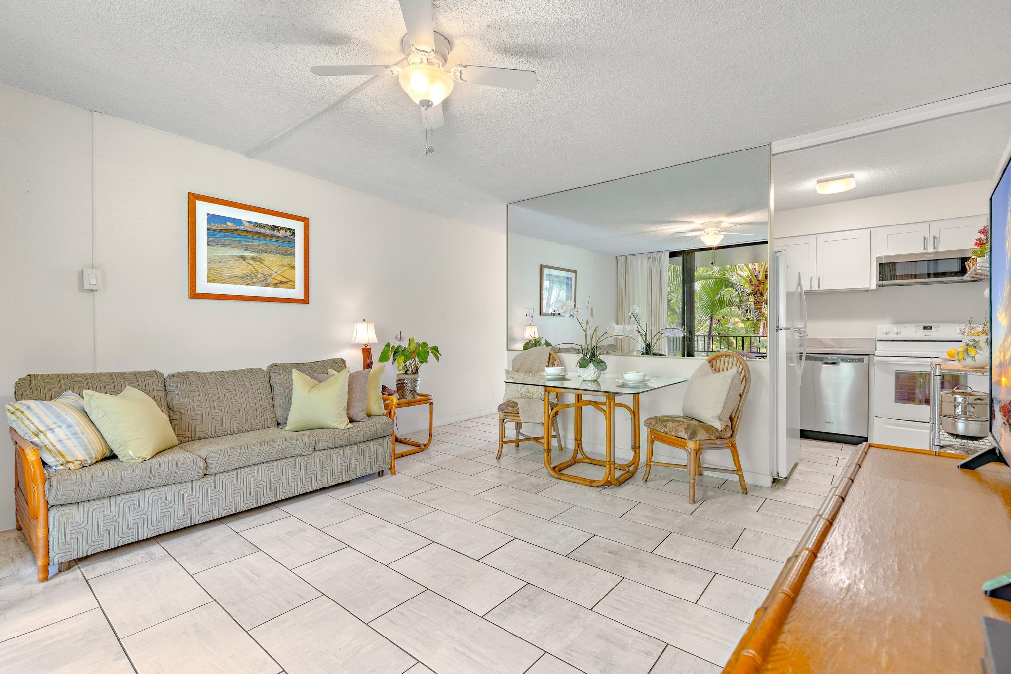 3601 Lower Honoapiilani Road, Unit 213 Lahaina, HI 96761 - Photo 3 of 25 Gallery Image 3