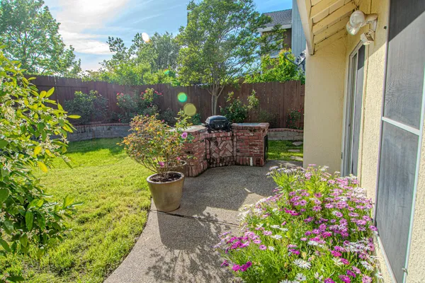 $499,900 | 3904 Fawn Run Way, Antelope, CA 95843