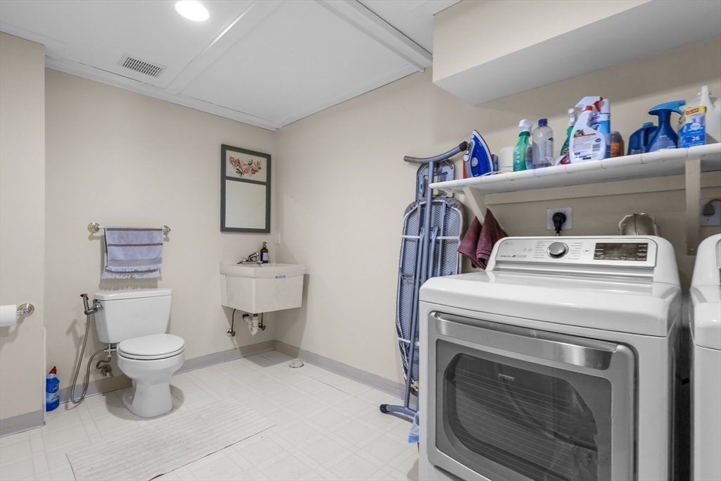 3 Taylor Road Bellingham, MA 02019 - Photo 34 of 41