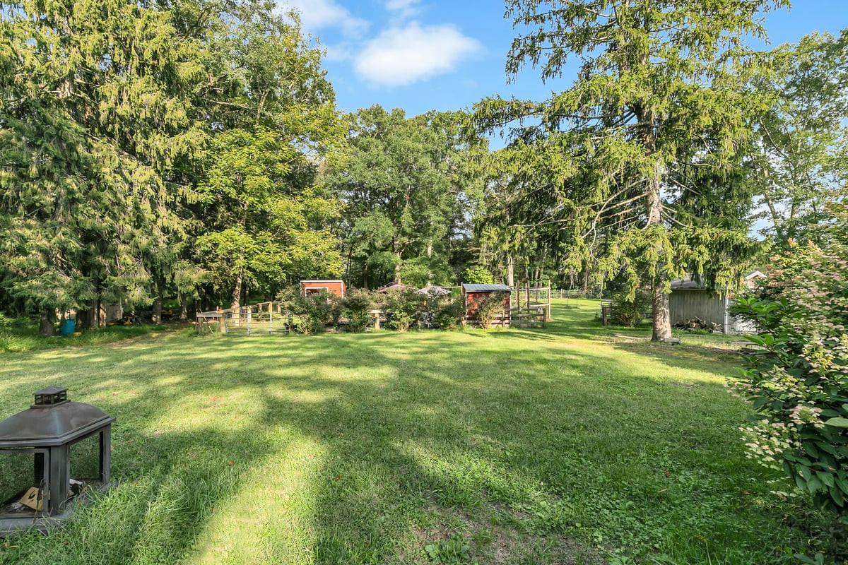 193 Colts Neck Road Farmingdale, NJ 07727 - Photo 24 of 33 193 Colts Neck-21.jpg