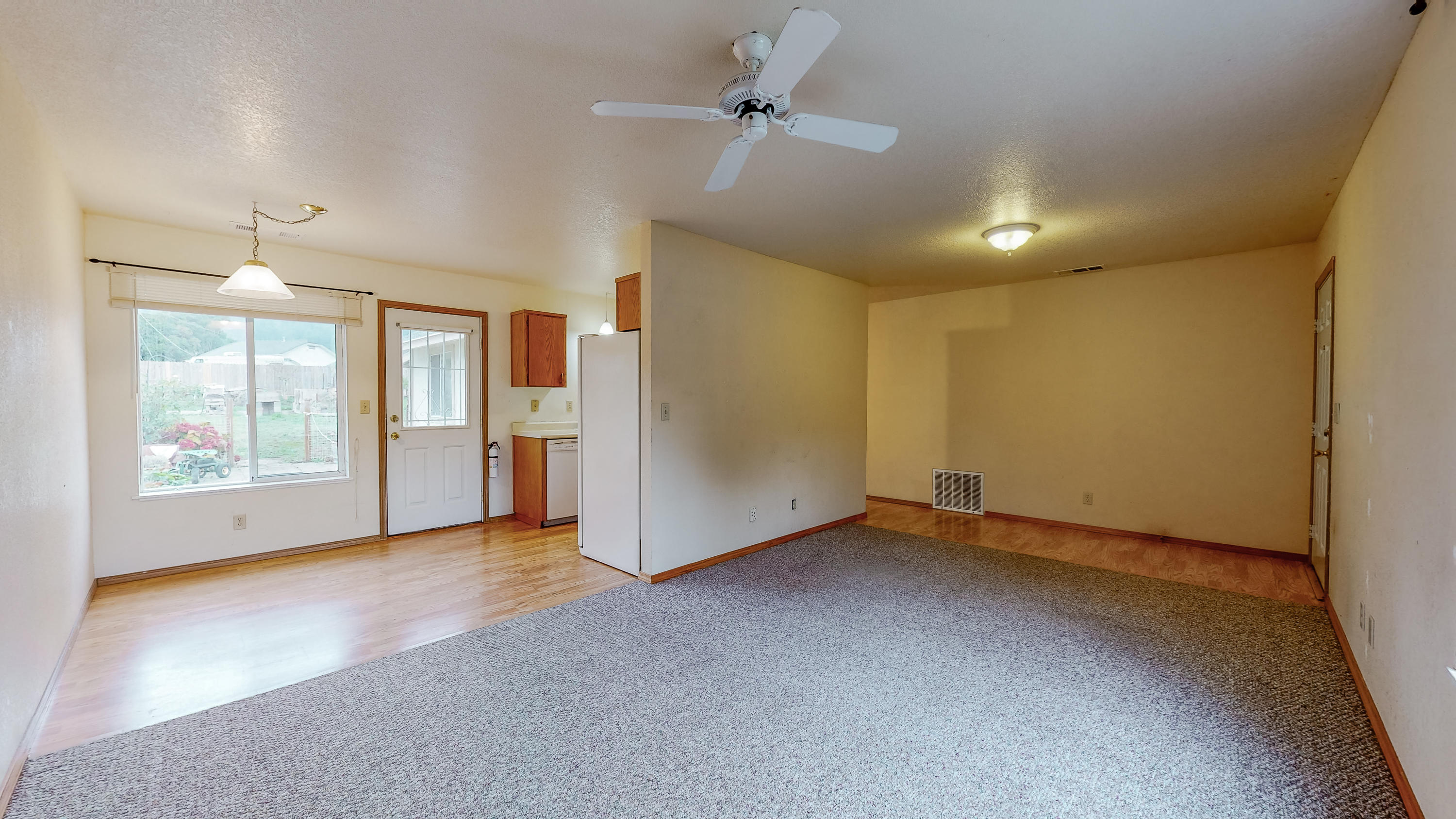 128 Meadow Bridge Lane Rio Dell, CA 95562 - Photo 11 of 43