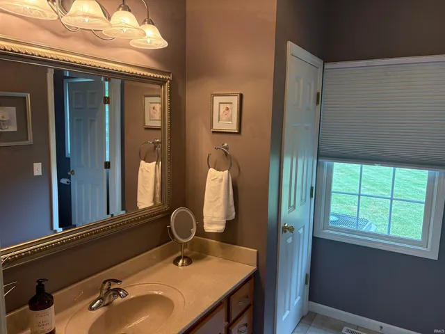 $499,000 | 3782 River Bluff Road, Vincennes, IN 47591