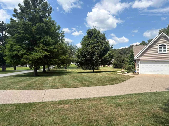 $499,000 | 3782 River Bluff Road, Vincennes, IN 47591