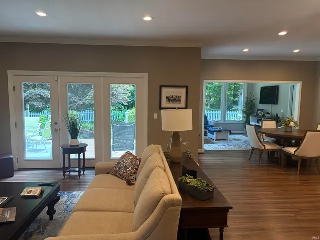 $499,000 | 3782 River Bluff Road, Vincennes, IN 47591