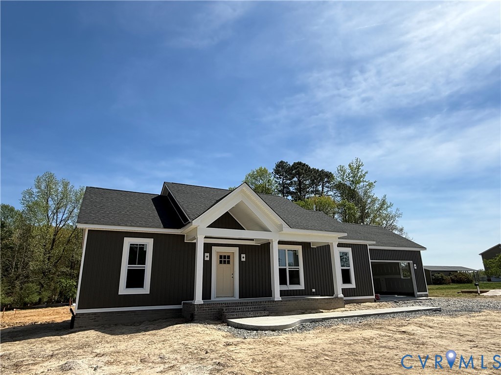 16751 Loving Union Road Disputanta, VA 23842 - Photo 4 of 12 front view of a house with a yard