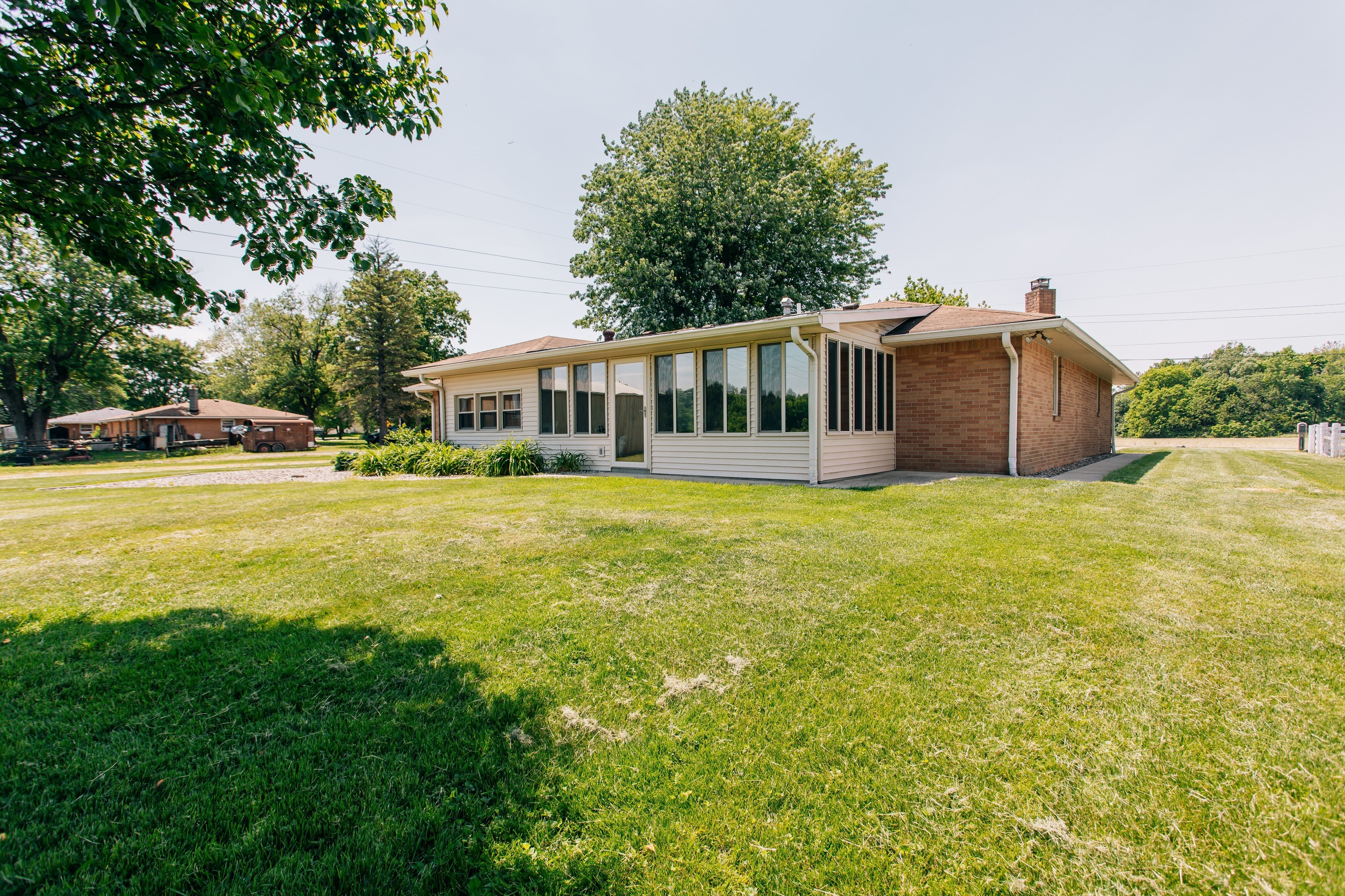 2918 Moore Road Anderson, IN 46011 - Photo 3 of 30 Gallery Image 3