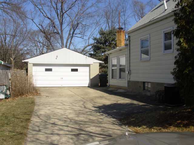 604 Chase Road Columbus, OH 43214 - Photo 5 of 18 Gallery Image 5
