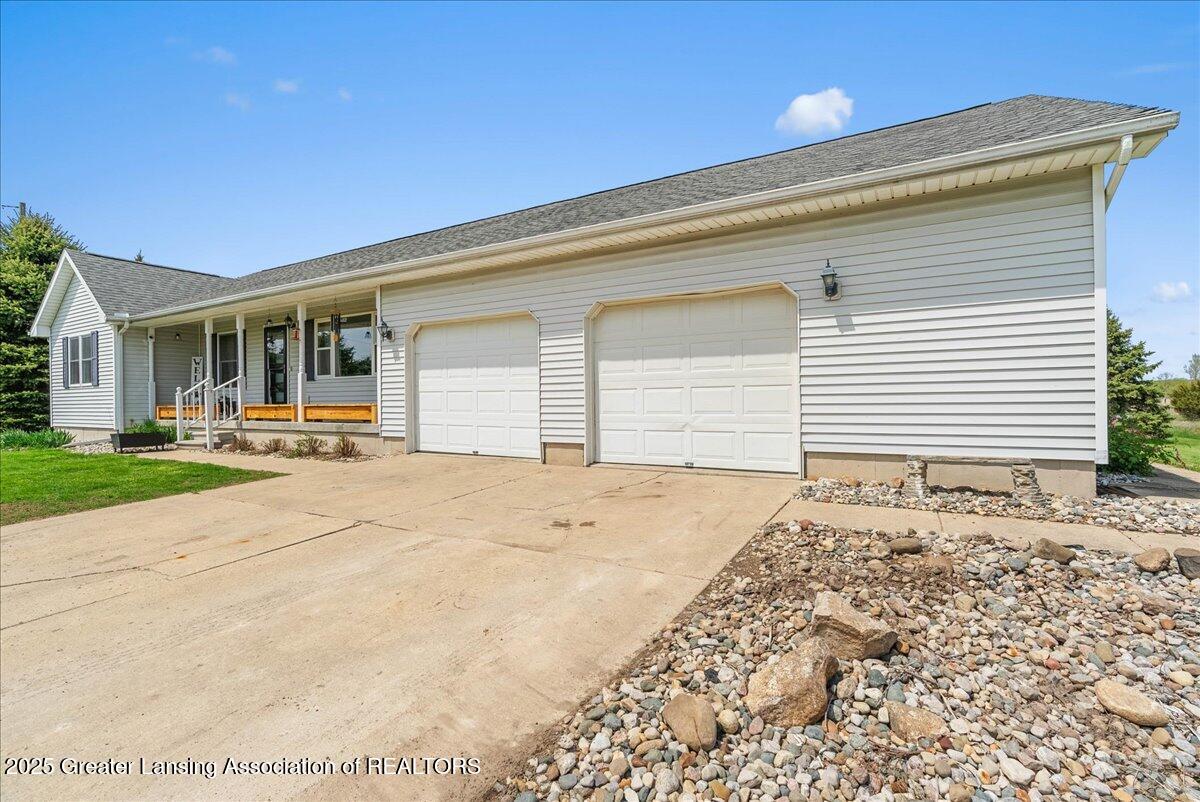 6600 West Lowe Road St. Johns, MI 48879 - Photo 3 of 51 10-Media Jett-36