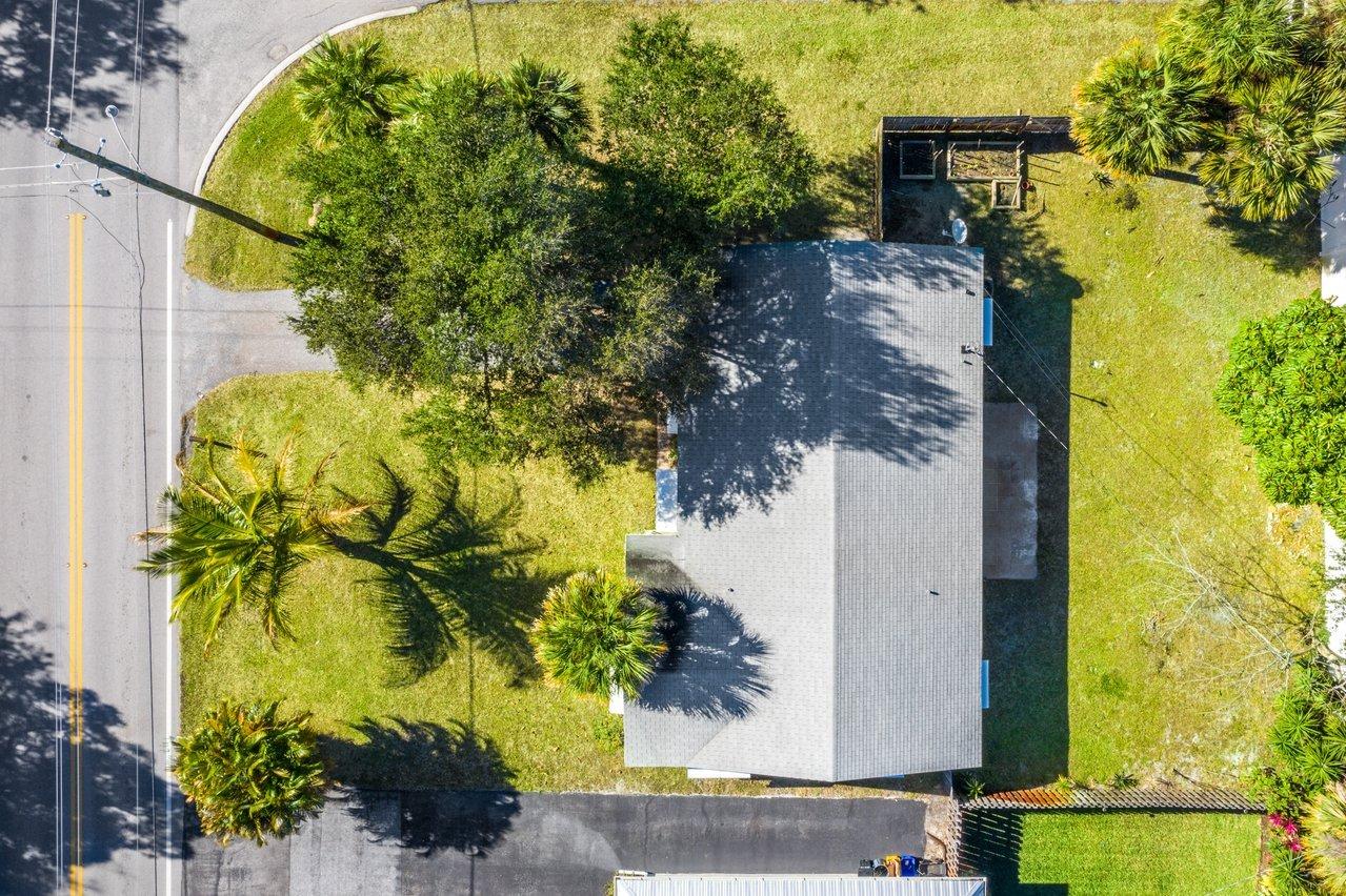 101 East Riverside Drive Jupiter, FL 33469 - Photo 25 of 33 025-101EastRiversideDrive-Jupiter-FL-334