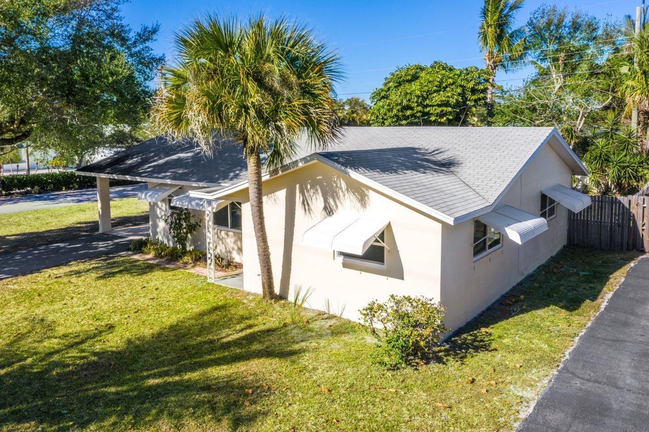 101 East Riverside Drive Jupiter, FL 33469 - Photo 27 of 33 027-101EastRiversideDrive-Jupiter-FL-334