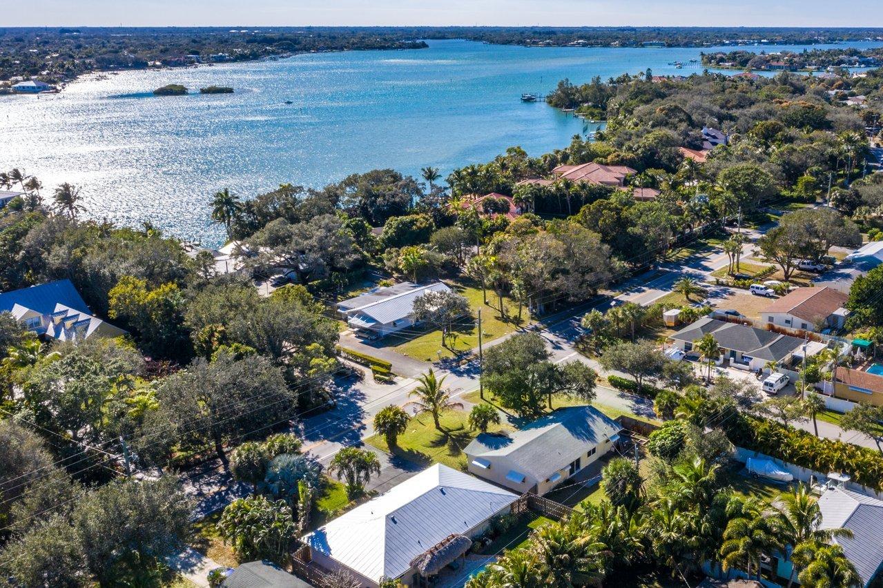 101 East Riverside Drive Jupiter, FL 33469 - Photo 28 of 33 028-101EastRiversideDrive-Jupiter-FL-334