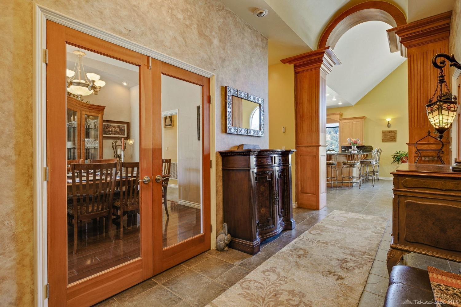 24500 Heather Court Tehachapi, CA 93561 - Photo 12 of 60 a view of living room and kitchen