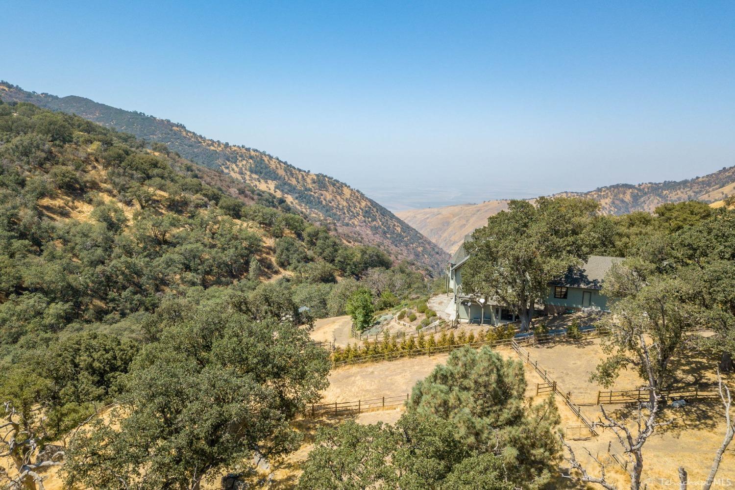 24500 Heather Court Tehachapi, CA 93561 - Photo 54 of 60 a view of mountain view with mountains in the background