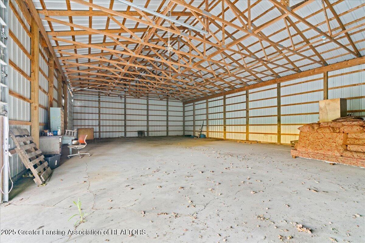 6401 Curtice Road Eaton Rapids, MI 48827 - Photo 11 of 45 12-Media Jett - 42
