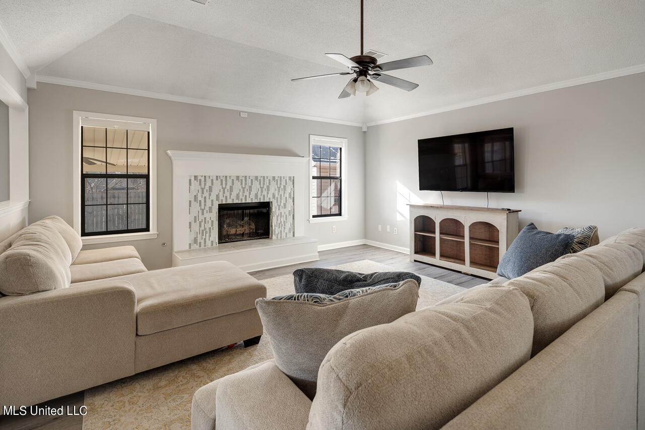 007-7139 Maplewood Rd-MLS Version