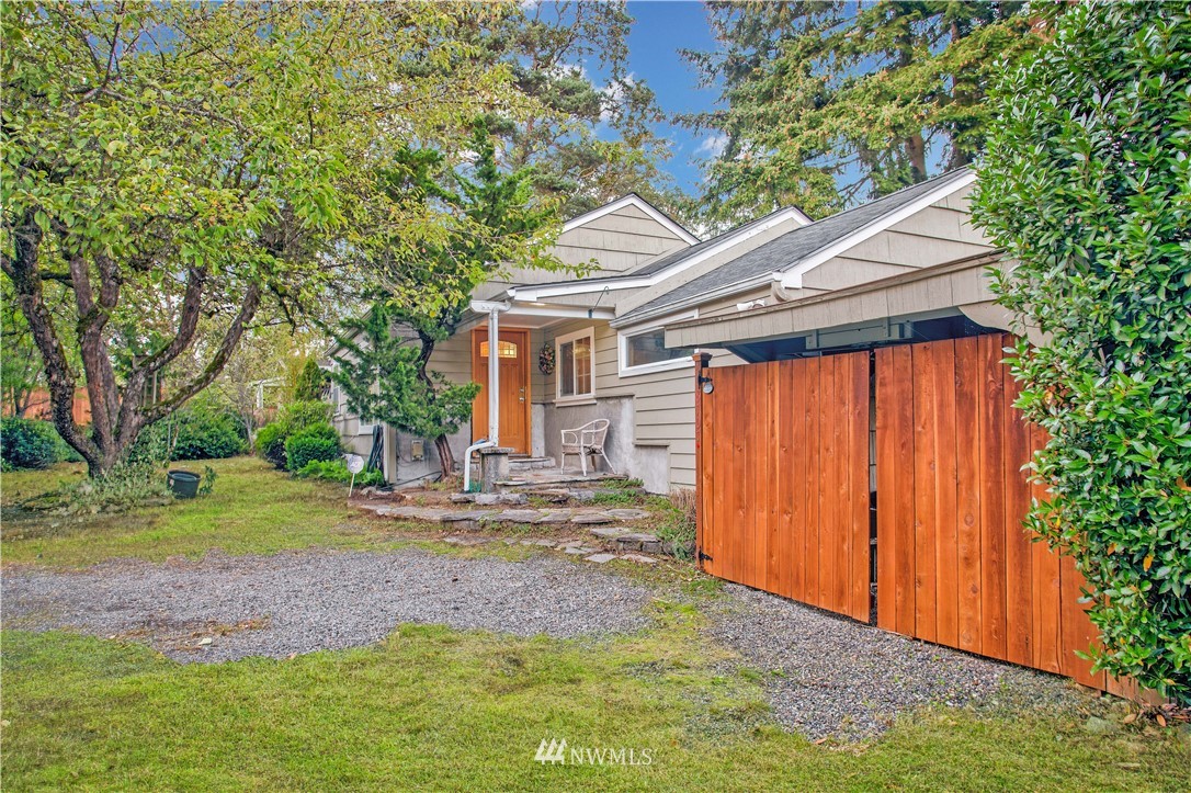 8707 Custer Road Southwest Lakewood, WA 98499 - Photo 3 of 30 Gallery Image 3