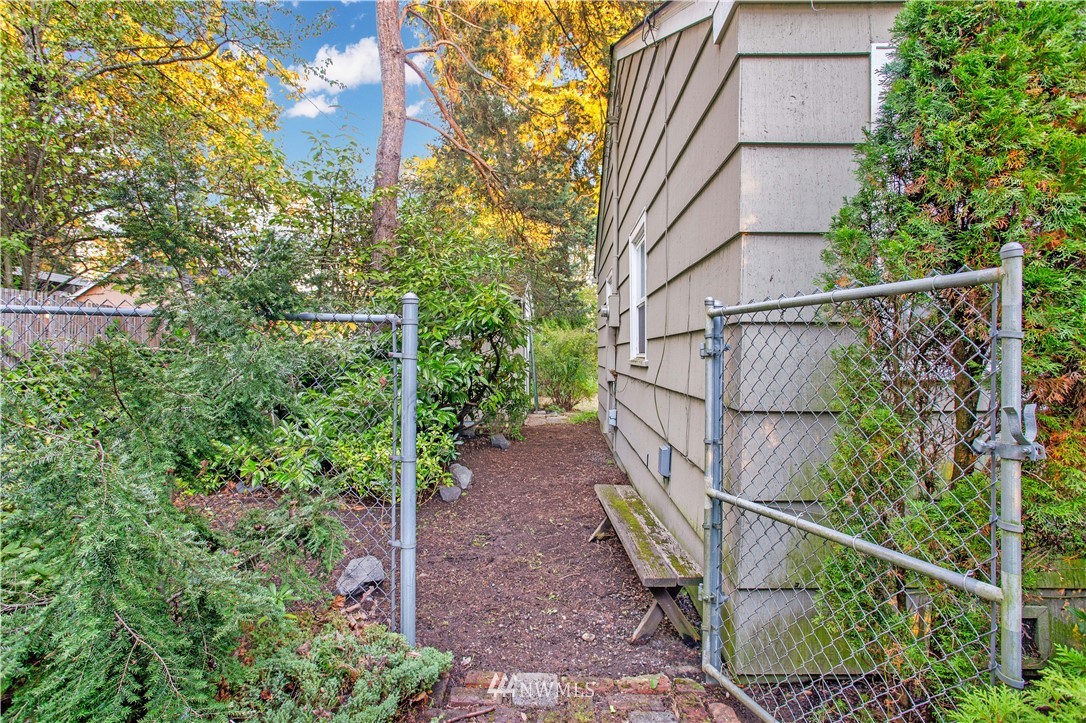 8707 Custer Road Southwest Lakewood, WA 98499 - Photo 26 of 30 Gallery Image 26