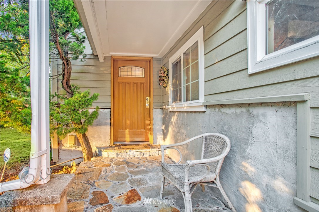 8707 Custer Road Southwest Lakewood, WA 98499 - Photo 4 of 30 Gallery Image 4