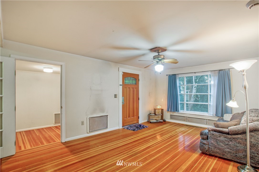 8707 Custer Road Southwest Lakewood, WA 98499 - Photo 6 of 30 Gallery Image 6