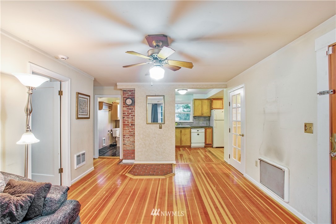 8707 Custer Road Southwest Lakewood, WA 98499 - Photo 8 of 30 Gallery Image 8