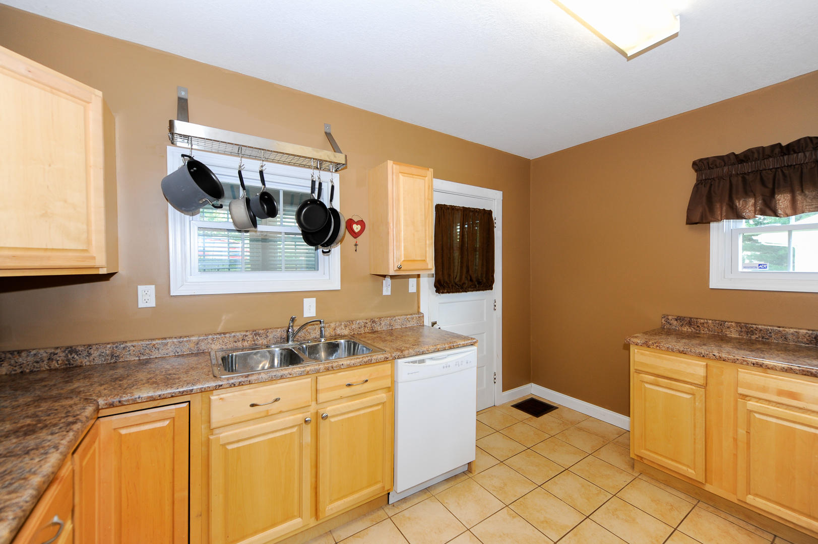 216 West Lincoln Road Alcoa, TN 37701 - Photo 10 of 21 6