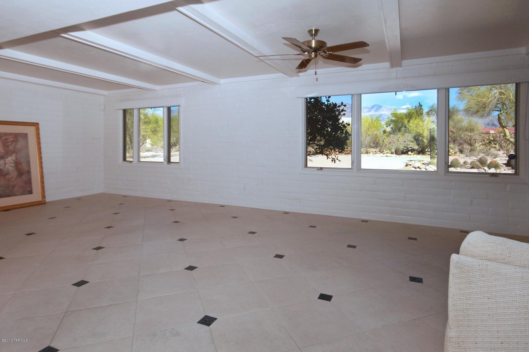 4329 North Pontatoc Road Tucson, AZ 85718 - Photo 10 of 30 Gallery Image 10