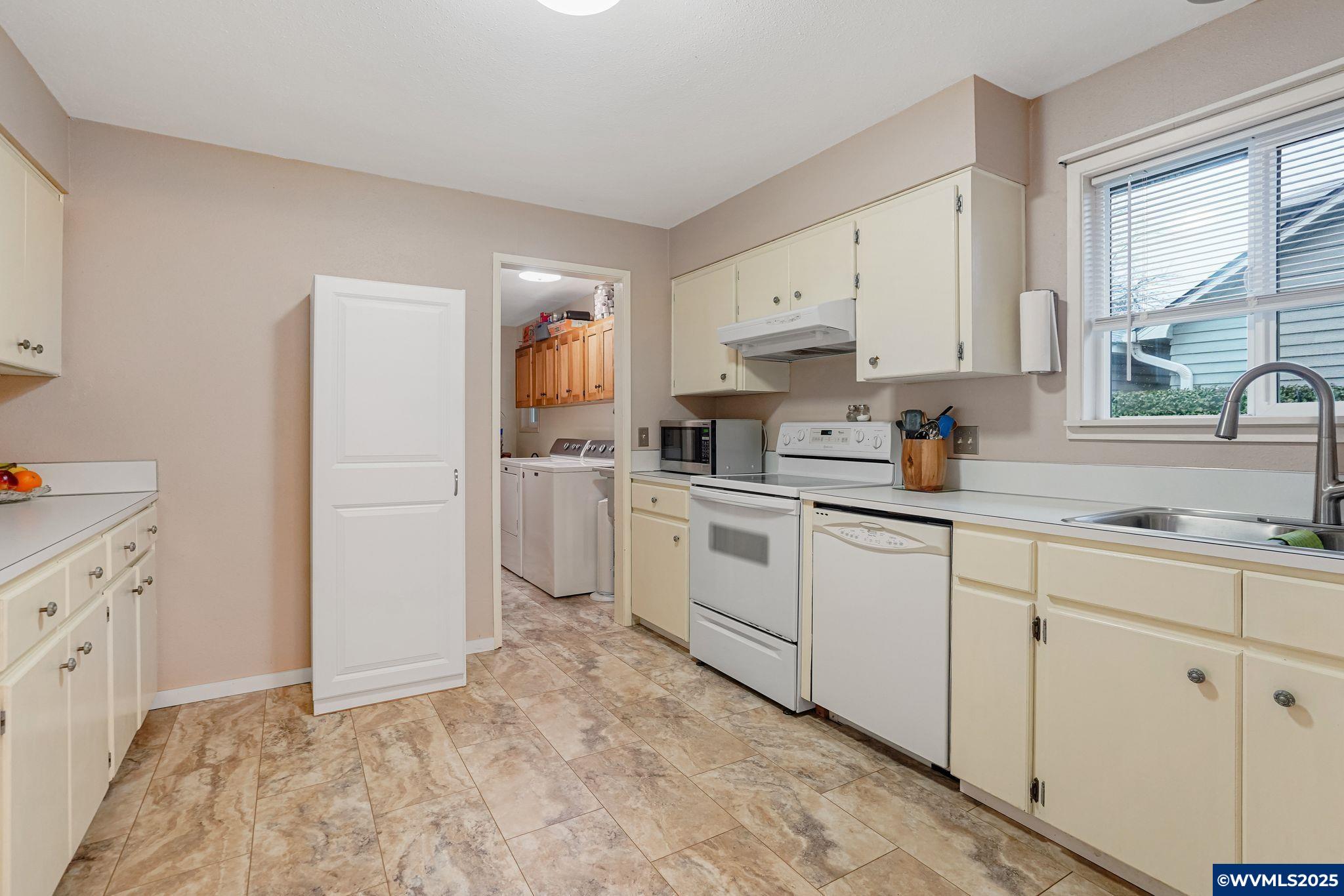 825 Southwest Walnut Street Albany, OR 97321 - Photo 14 of 37