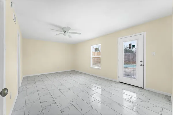 $2,500 | 10531 Spanish Grant Drive, Sugar Land, TX 77498